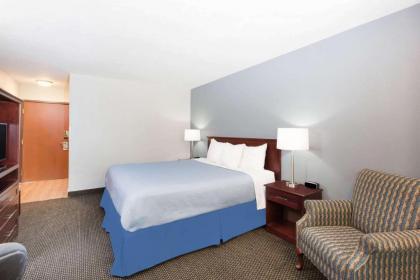 Days Inn by Wyndham West Des Moines - image 20