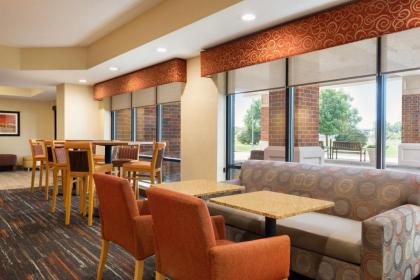 Hampton Inn West Des Moines Lake Drive - image 14