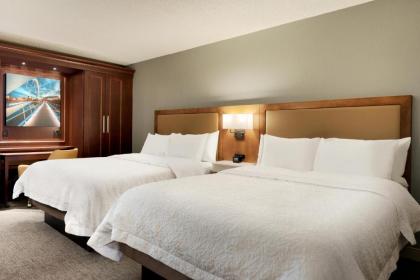 Hampton Inn West Des Moines Lake Drive - image 5