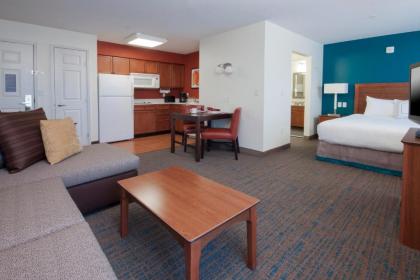 Residence Inn Des Moines West at Jordan Creek Town Center - image 1