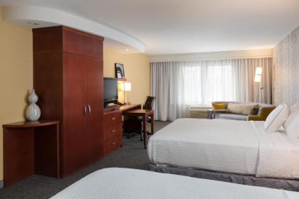 Courtyard by Marriott Des Moines West - image 5