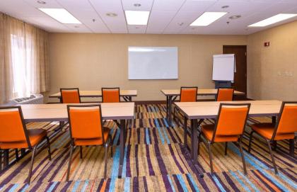 Fairfield Inn & Suites Des Moines West - image 3