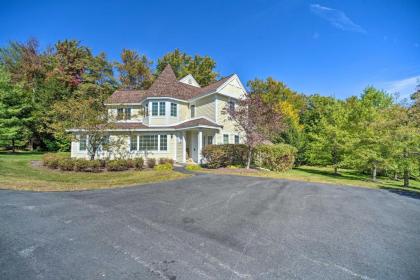 West Dover Townhouse with Deck Grill and Amenities! - image 10