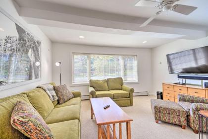 West Dover Townhouse with Deck Grill and Amenities! - image 12