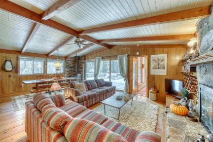 Mount Snow Chalet - image 9