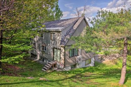 Spacious Home Adjacent to Mt Snow with Game Room! - image 9