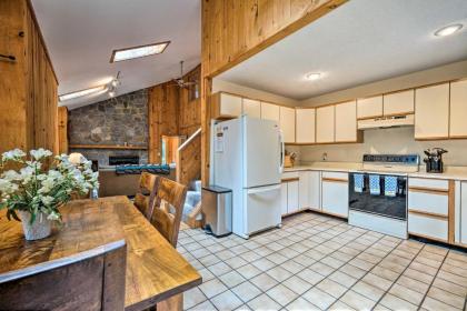 Spacious Dover Home with Sauna Less Than 5 Miles to Ski - image 10