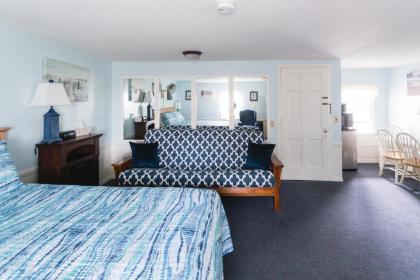 A Beach Breeze Inn - image 9