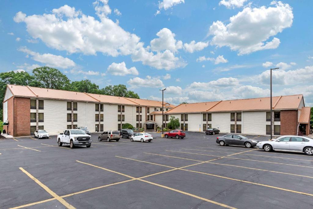 Comfort Inn West Hazleton - image 2