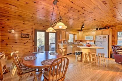 Chestnut Acres Cabin with Hot Tub and Mtn Views - image 7