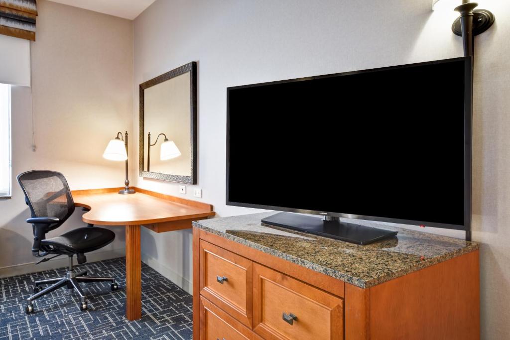 Hampton Inn & Suites Salt Lake City-West Jordan - image 5