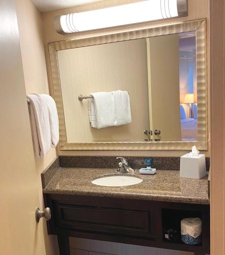 Four Points by Sheraton West Lafayette - image 4