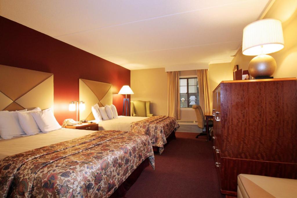 Fireside Inn & Suites West Lebanon - image 3