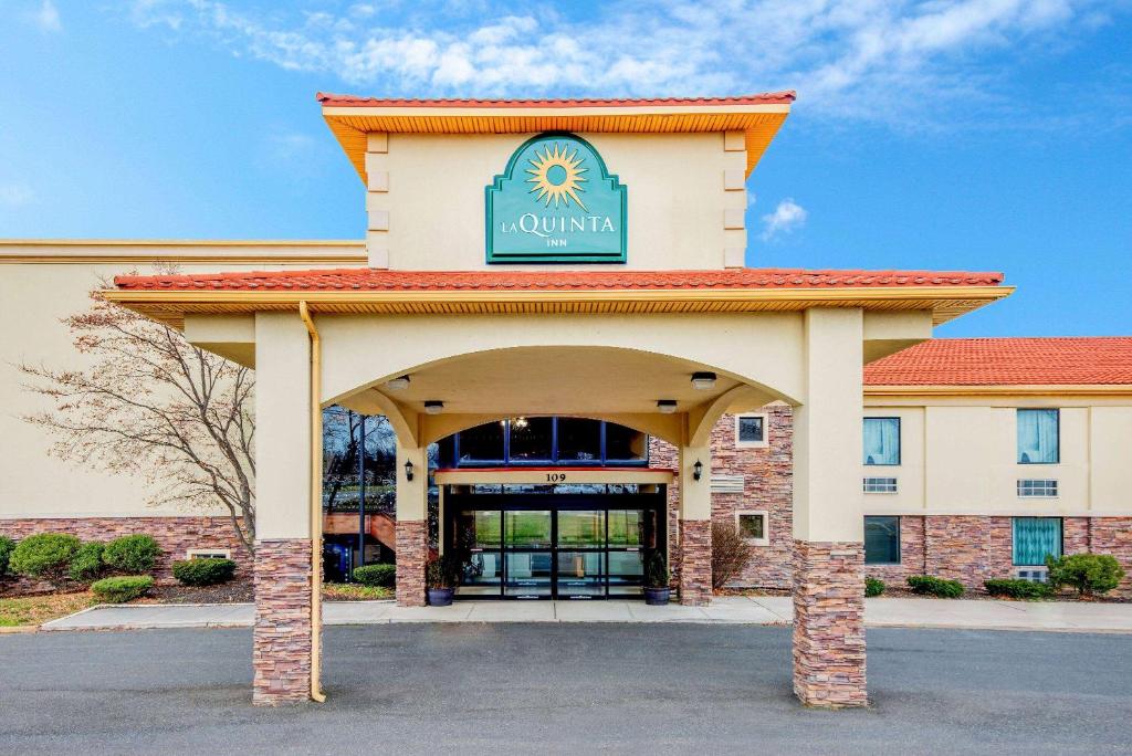 La Quinta Inn by Wyndham West Long Branch - main image