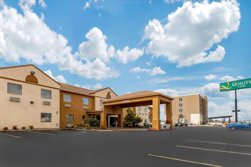 Quality Inn West Memphis I-40 - main image