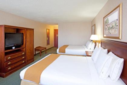 Holiday Inn Express and Suites Pittsburgh West Mifflin an IHG Hotel - image 10