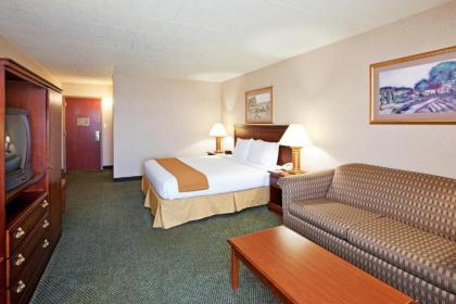 Holiday Inn Express and Suites Pittsburgh West Mifflin an IHG Hotel - image 11