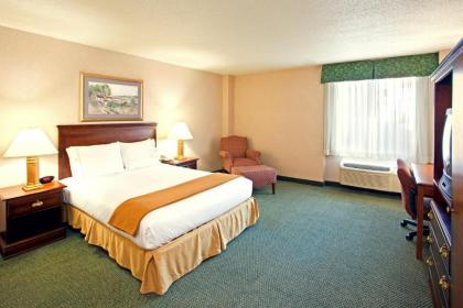 Holiday Inn Express and Suites Pittsburgh West Mifflin an IHG Hotel - image 12