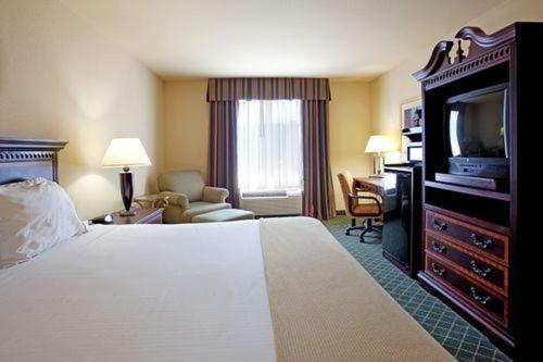 Holiday Inn Express Hotel & Suites West Monroe an IHG Hotel - image 2