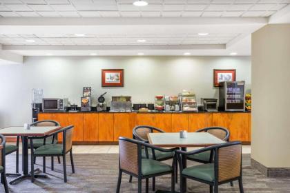 Wingate by Wyndham West Monroe - image 11