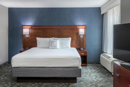 Courtyard by Marriott West Orange - image 15