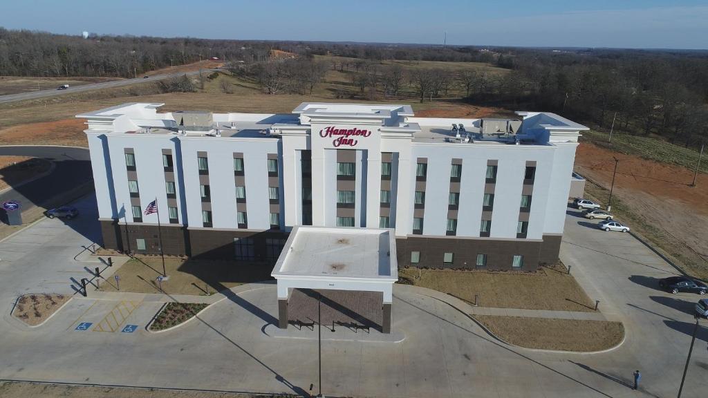 Hampton Inn West Plains - main image