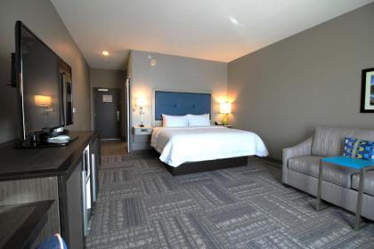 Hampton Inn West Plains - image 9