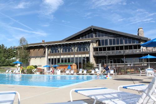 Shawnee Lodge & Conference Center - image 2