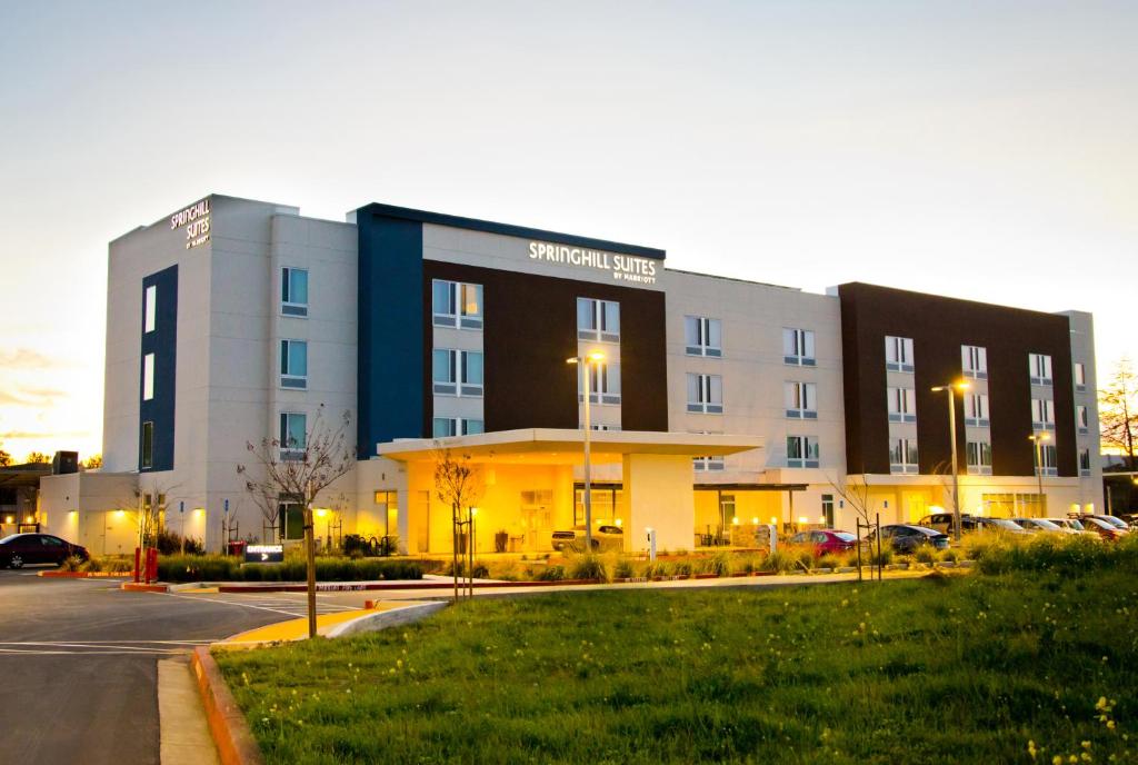 SpringHill Suites by Marriott West Sacramento - main image