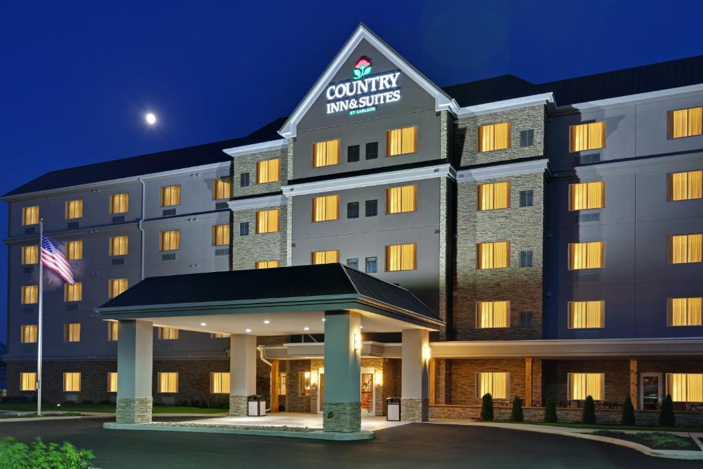 Country Inn & Suites by Radisson Buffalo South I-90 NY - image 5