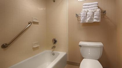 Best Western Springfield West Inn - image 12