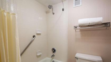 Best Western Springfield West Inn - image 3