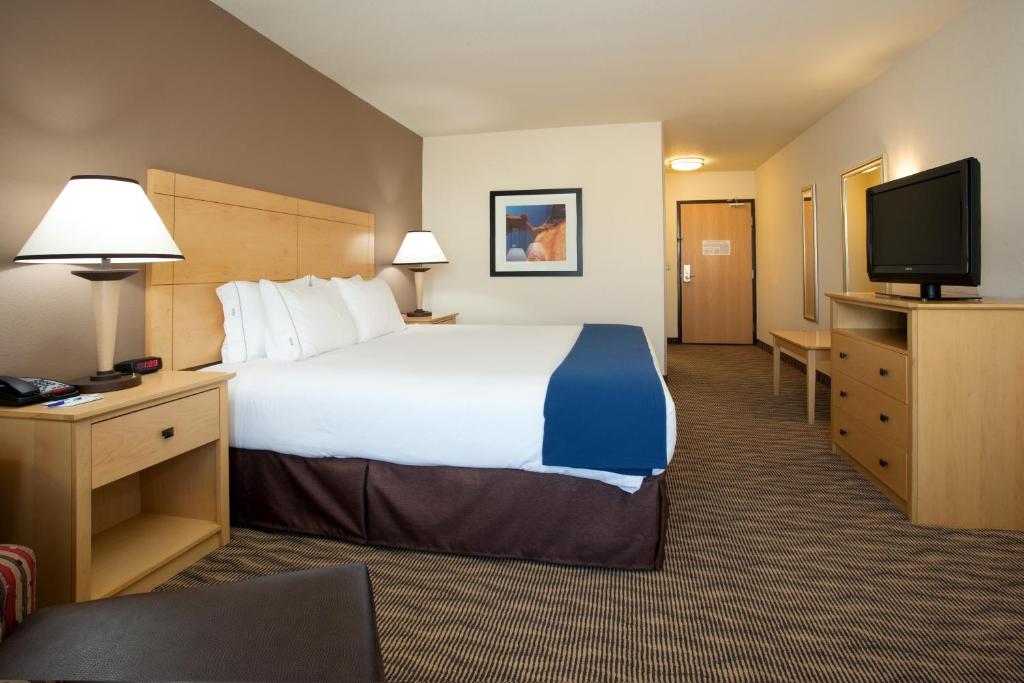 Holiday Inn Express West Valley City an IHG Hotel - image 4