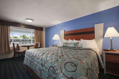 Days Inn by Wyndham - Cape Cod Area - image 11