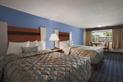 Days Inn by Wyndham - Cape Cod Area - image 9