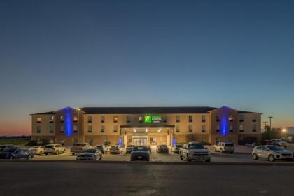 Holiday Inn Express & Suites N Waco Area - West an IHG Hotel - image 4