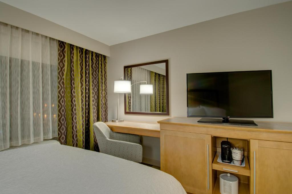 Hampton Inn Boston - Westborough - image 4