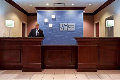 Holiday Inn Express Hotel & Suites Chicago Airport West-O'Hare an IHG Hotel - image 20