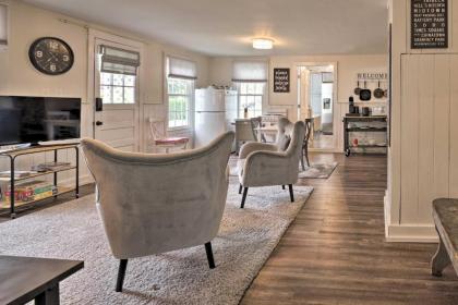 Romantic Country Apt by Lake Erie and Wineries! - image 6