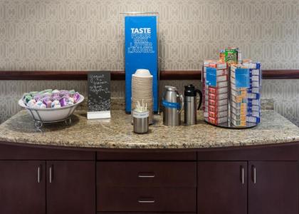 Hampton Inn & Suites Westford-Chelmsford - image 13