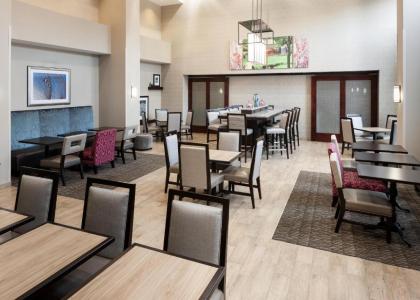 Hampton Inn & Suites Westford-Chelmsford - image 14