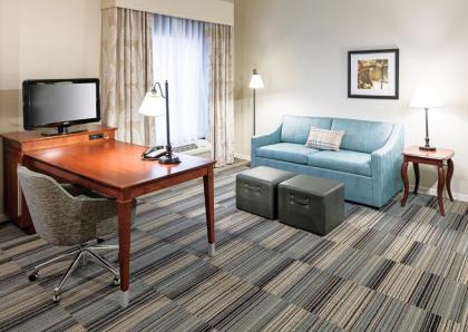 Hampton Inn & Suites Westford-Chelmsford - image 3