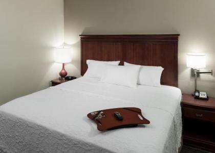 Hampton Inn & Suites Westford-Chelmsford - image 7