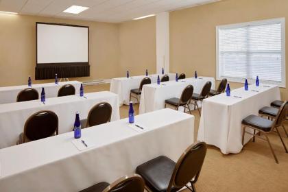 Westford Regency Inn & Conference Center - image 12