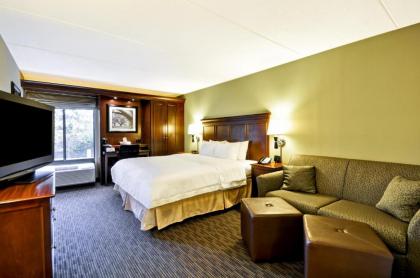 Hampton Inn Cleveland-Westlake - image 8