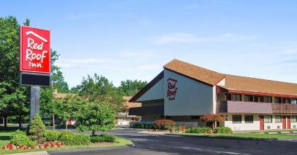 Red Roof Inn Cleveland - Westlake - image 1