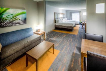 Holiday Inn Express & Suites Cleveland/Westlake an IHG Hotel - image 2