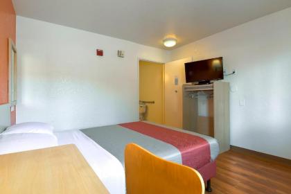 Motel 6-Westminster CA - South - Long Beach Area - image 3