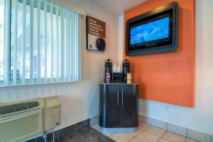 Motel 6-Westminster CA - South - Long Beach Area - image 9