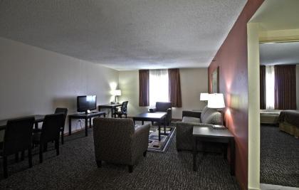 Chicago Club Inn & Suite - image 15